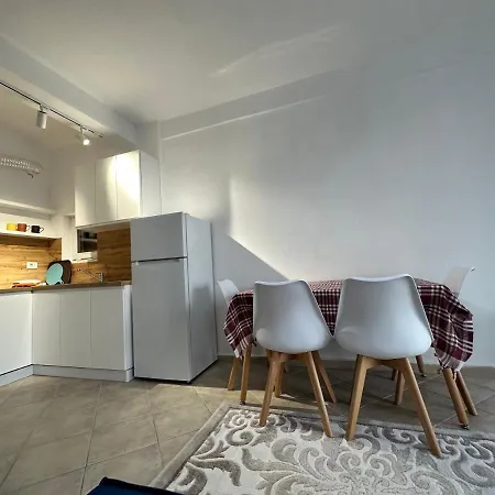 Joni's Twin Golem (Tirana)