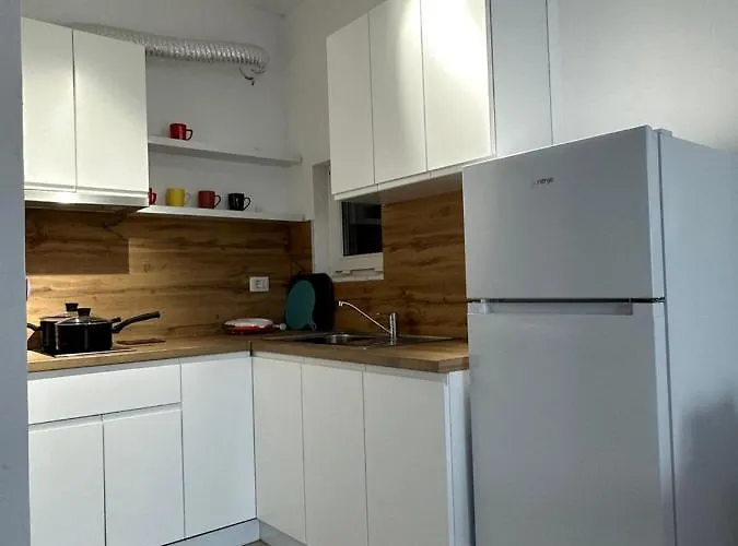 Joni's Twin Apartamento Golem (Tirana)