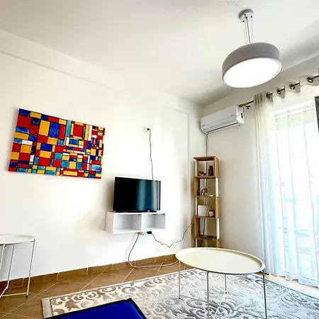 Joni's Twin Apartment Golem (Tirana)