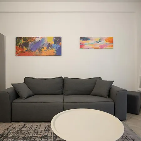 Joni's Twin Apartament Golem (Tirana)